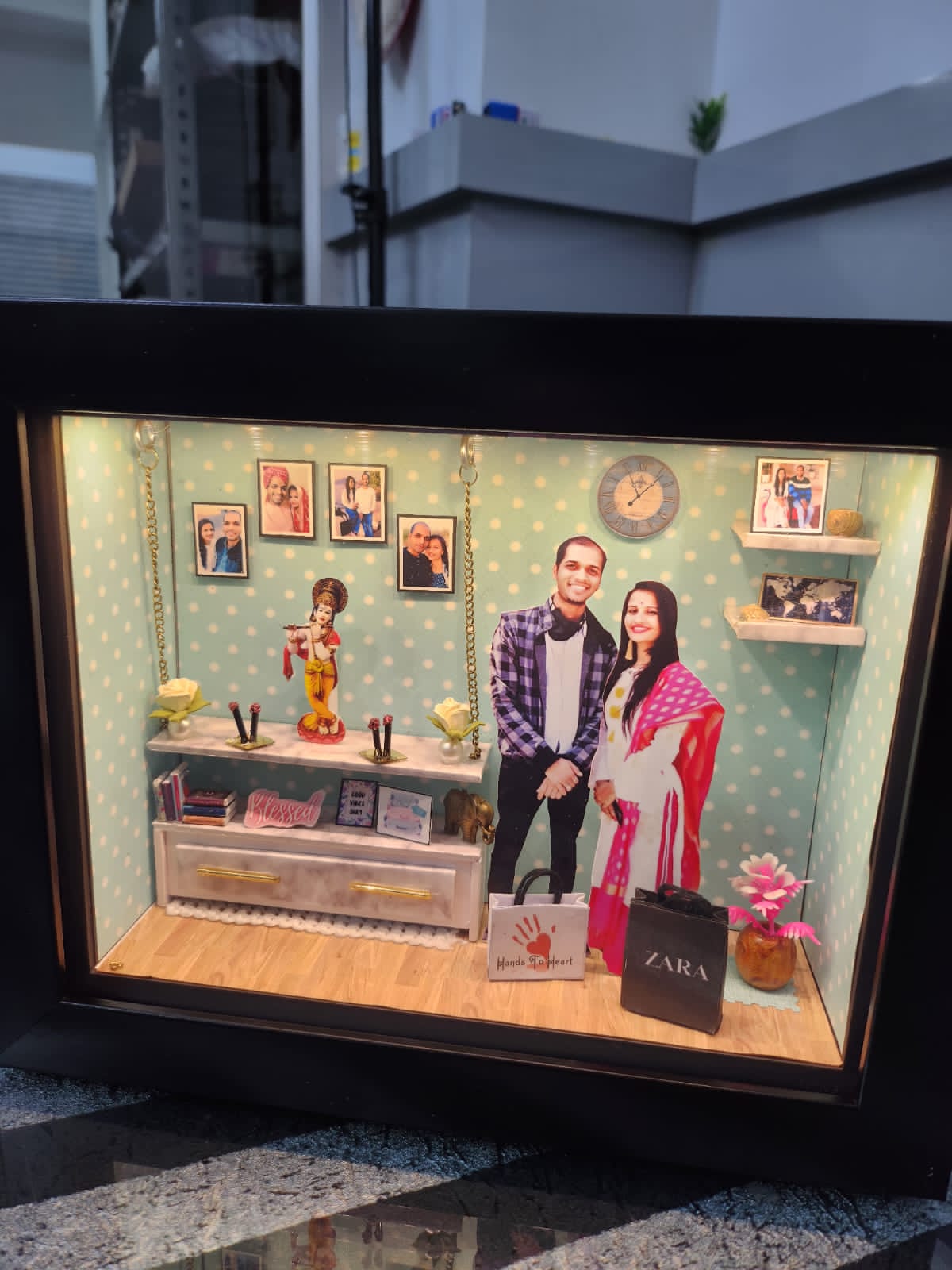 Miniature Frame