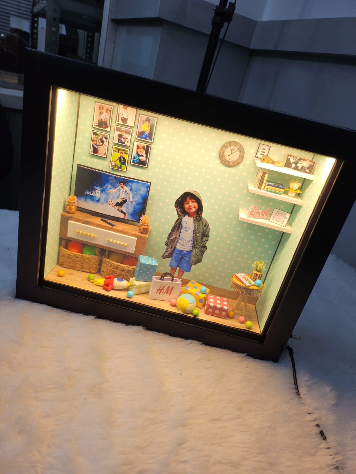 Miniature Frame