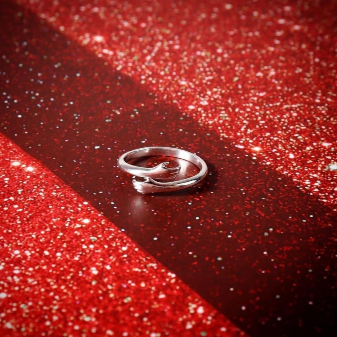 Hug Ring
