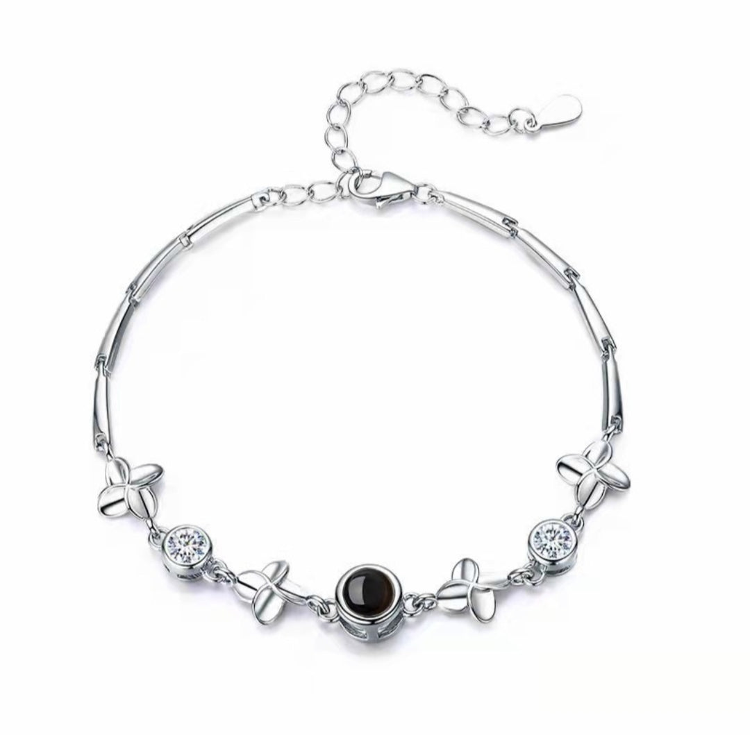 Bracelet with Photo Projection
