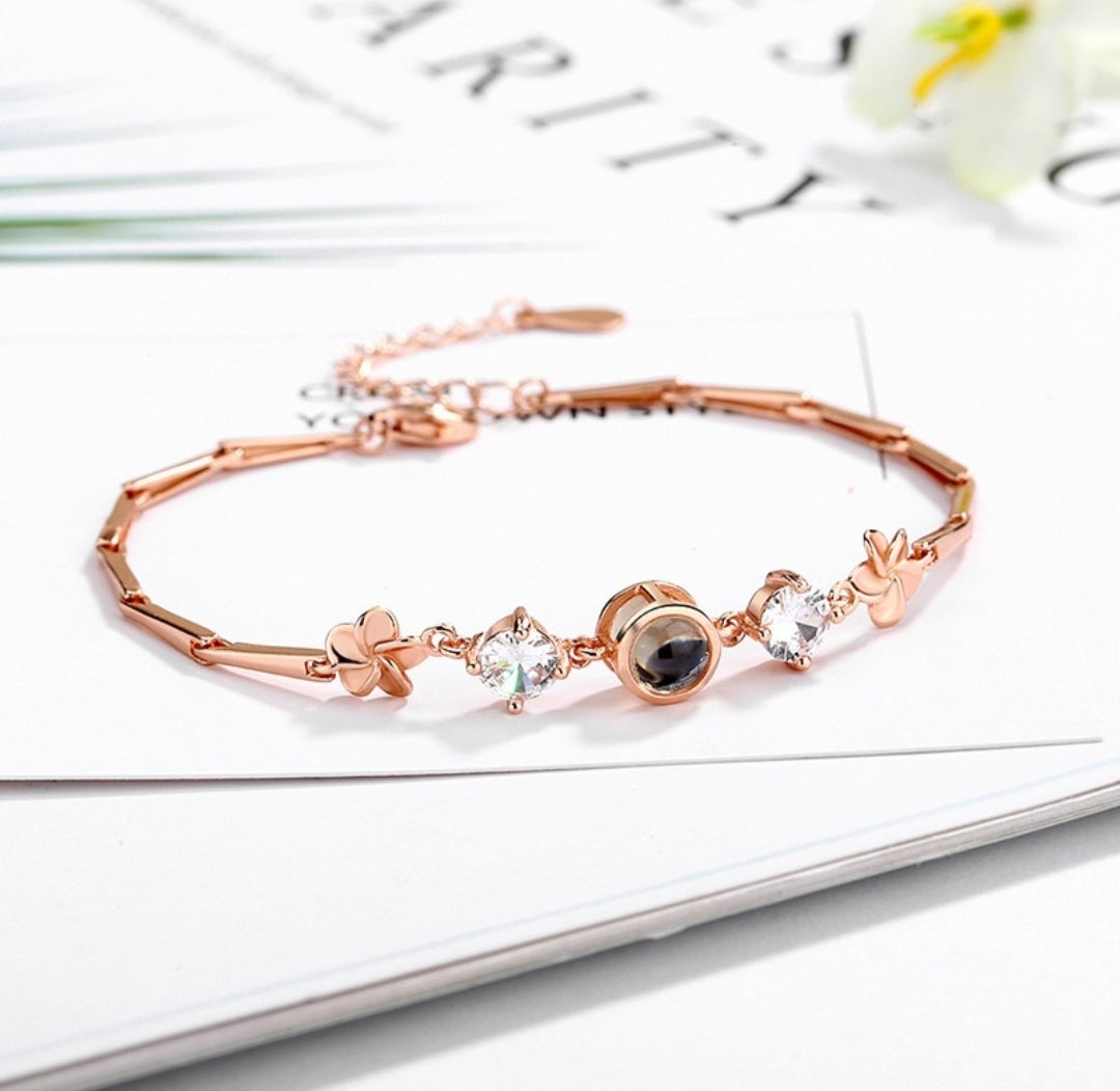 Bracelet with Photo Projection